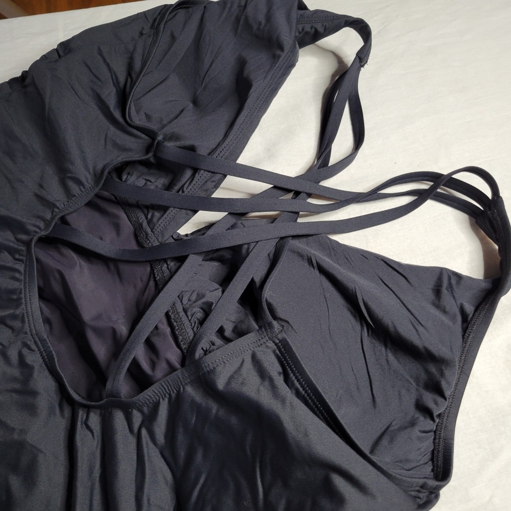 La Blanca Women Black Strappy Cross Back One Piece Swimsuit Plus Size 20W NWOT
